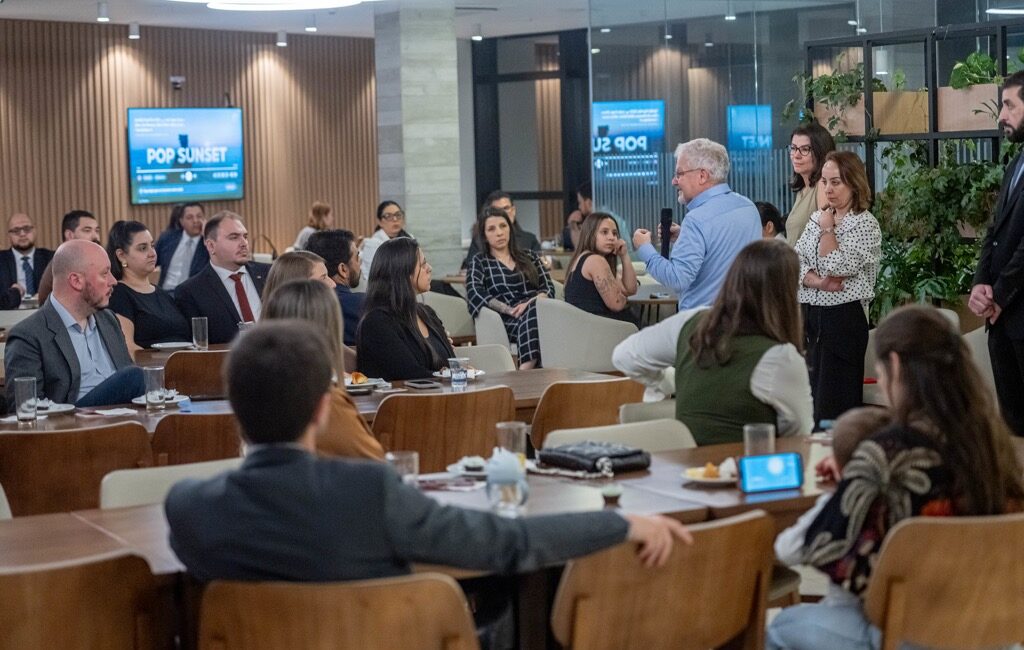 Presidente do Conselho Deliberativo da OABPrev-PR participa de Entrega de Credenciais da OAB Paraná